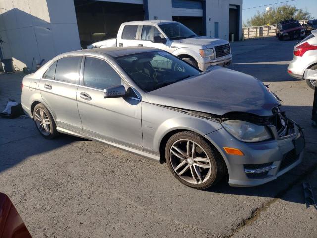 Photo 3 VIN: WDDGF4HB3CA609839 - MERCEDES-BENZ C 250 