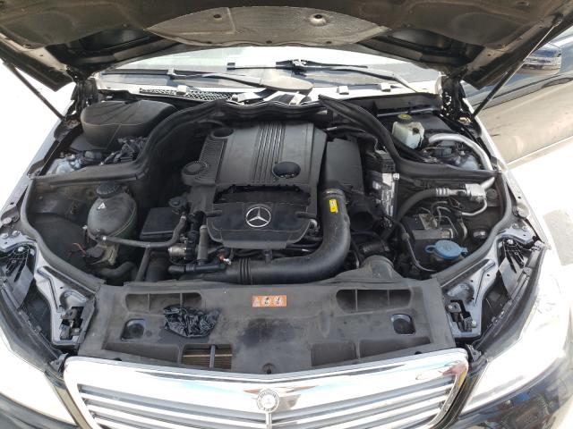 Photo 6 VIN: WDDGF4HB3CA636149 - MERCEDES-BENZ C 250 