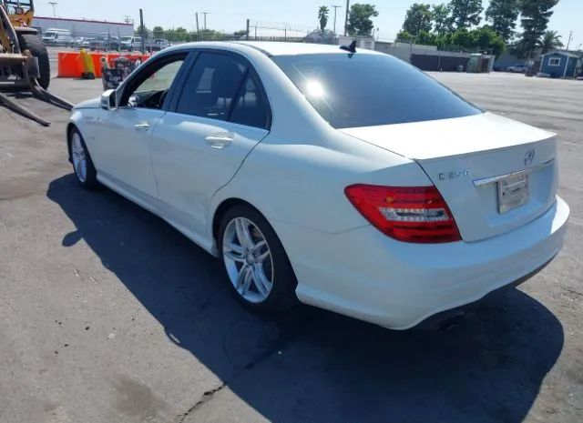 Photo 2 VIN: WDDGF4HB3CR200922 - MERCEDES-BENZ C-CLASS 