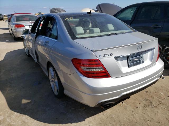 Photo 2 VIN: WDDGF4HB3CR203481 - MERCEDES-BENZ C 250 