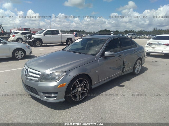 Photo 1 VIN: WDDGF4HB3CR207577 - MERCEDES-BENZ C-CLASS 