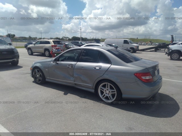 Photo 2 VIN: WDDGF4HB3CR207577 - MERCEDES-BENZ C-CLASS 