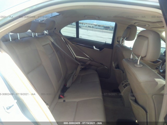 Photo 7 VIN: WDDGF4HB3CR207577 - MERCEDES-BENZ C-CLASS 