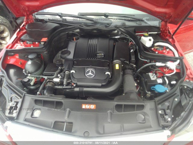 Photo 9 VIN: WDDGF4HB3CR221754 - MERCEDES-BENZ C-CLASS 