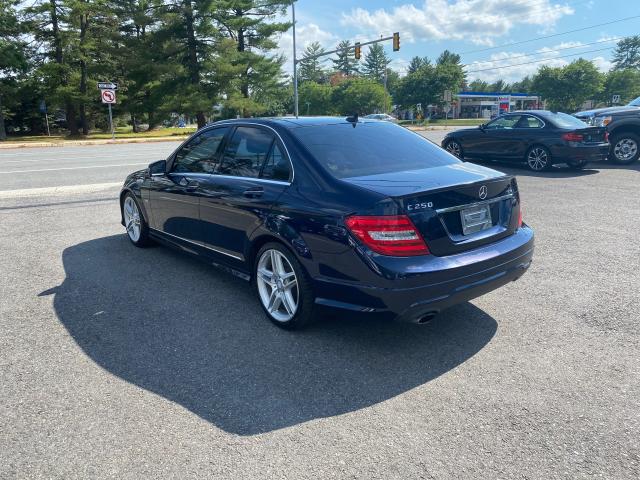 Photo 3 VIN: WDDGF4HB3CR224850 - MERCEDES-BENZ C 250 