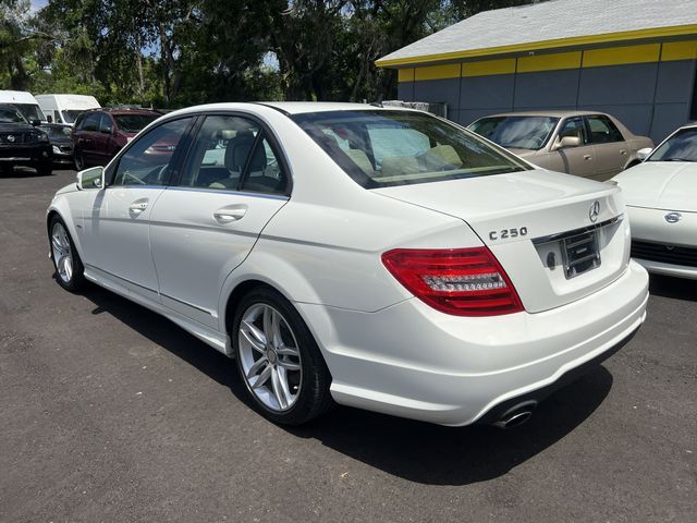 Photo 2 VIN: WDDGF4HB3CR230406 - MERCEDES-BENZ C-CLASS 