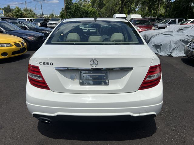 Photo 3 VIN: WDDGF4HB3CR230406 - MERCEDES-BENZ C-CLASS 