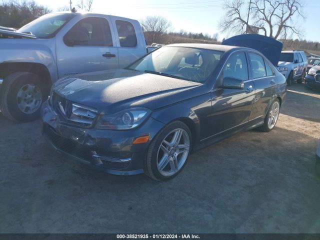 Photo 1 VIN: WDDGF4HB3DG094047 - MERCEDES-BENZ C 250 