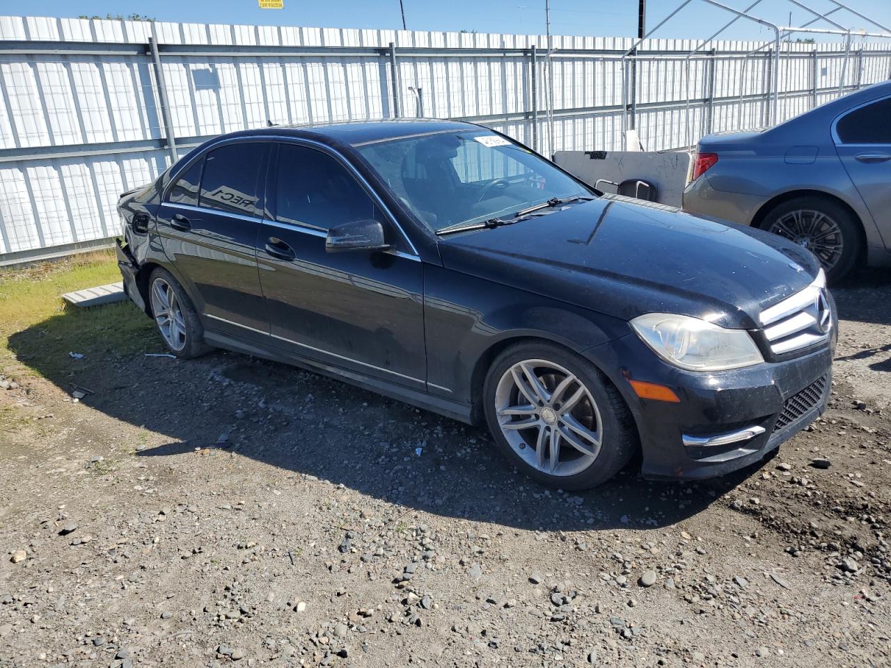 Photo 3 VIN: WDDGF4HB3DR254044 - MERCEDES-BENZ C-KLASSE 