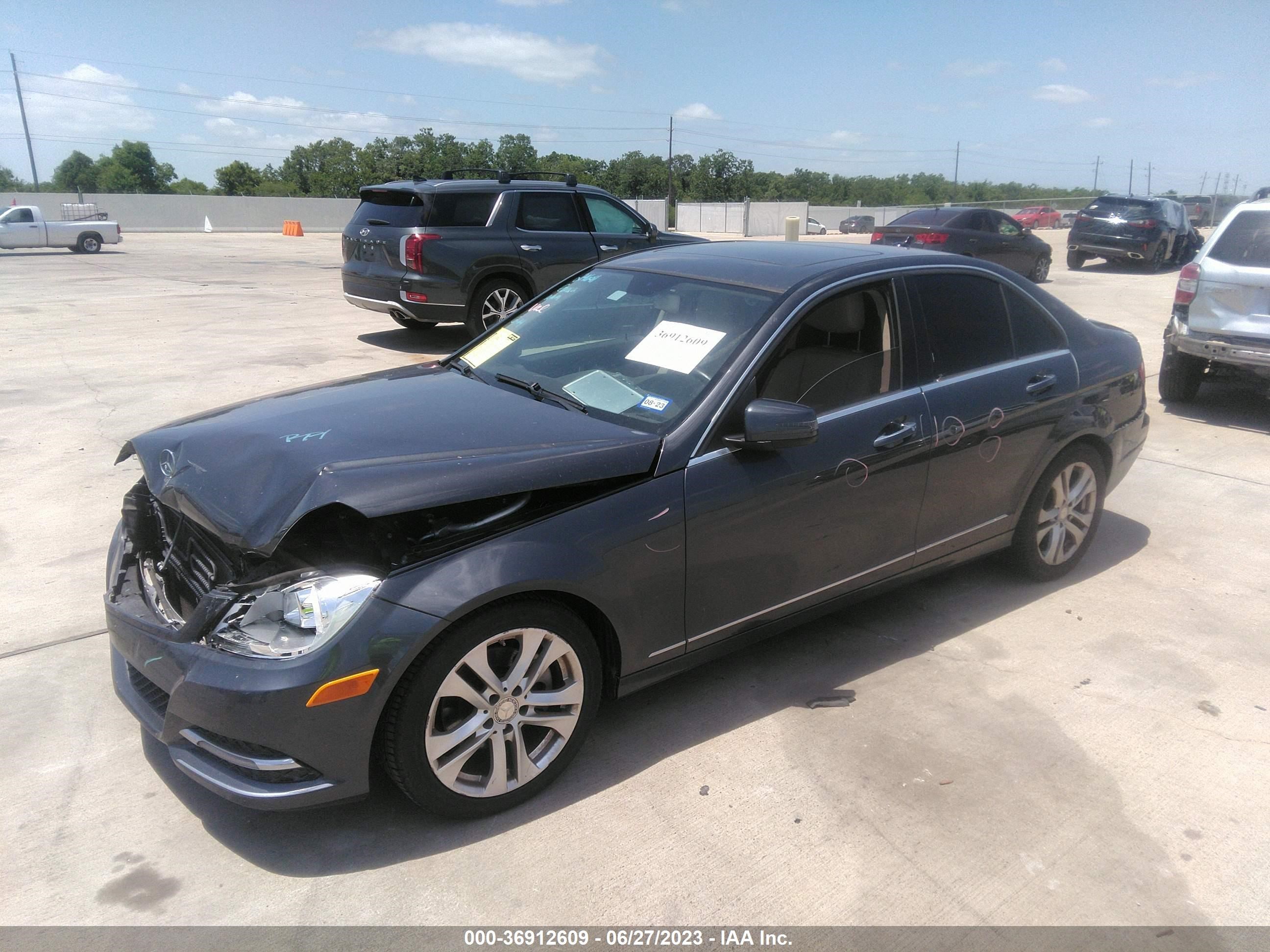 Photo 1 VIN: WDDGF4HB3DR259485 - MERCEDES-BENZ C-KLASSE 