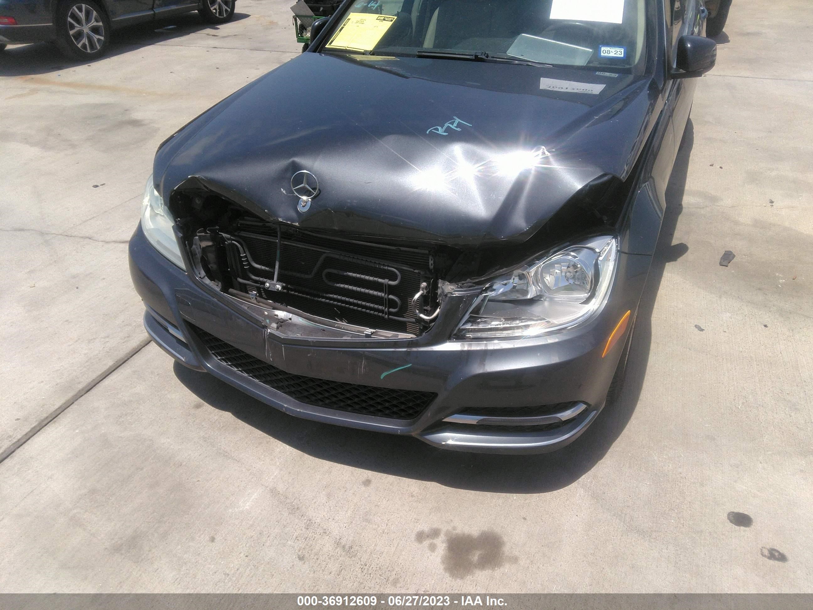 Photo 5 VIN: WDDGF4HB3DR259485 - MERCEDES-BENZ C-KLASSE 