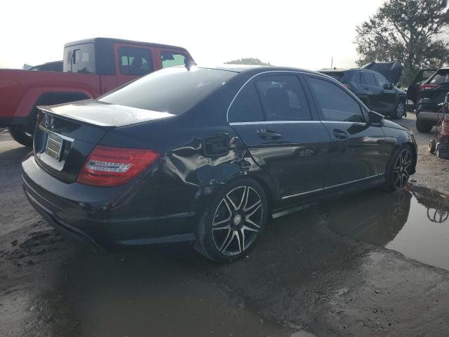 Photo 2 VIN: WDDGF4HB3DR262273 - MERCEDES-BENZ C 250 