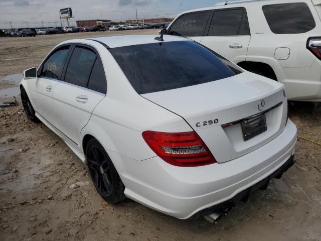 Photo 2 VIN: WDDGF4HB3DR269322 - MERCEDES-BENZ C 250 