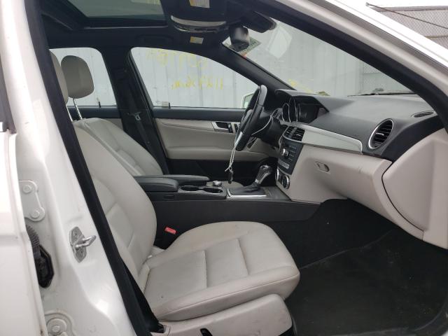 Photo 4 VIN: WDDGF4HB3DR272446 - MERCEDES-BENZ C 250 