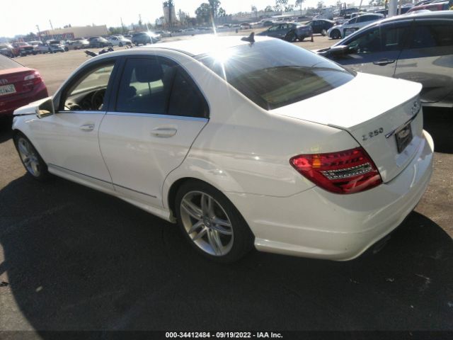 Photo 2 VIN: WDDGF4HB3DR289585 - MERCEDES-BENZ C-CLASS 