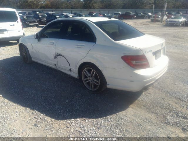 Photo 2 VIN: WDDGF4HB3DR293829 - MERCEDES-BENZ C-CLASS 