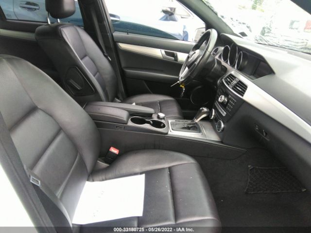 Photo 4 VIN: WDDGF4HB3DR294074 - MERCEDES-BENZ C-CLASS 