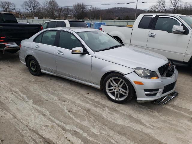 Photo 3 VIN: WDDGF4HB3DR299792 - MERCEDES-BENZ C 250 