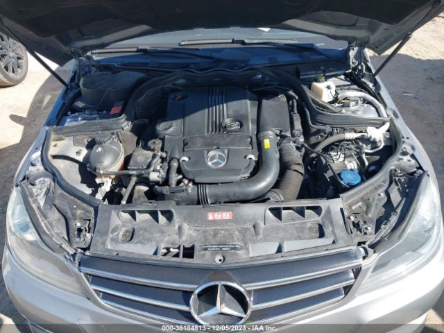 Photo 9 VIN: WDDGF4HB3EA941475 - MERCEDES-BENZ C 250 