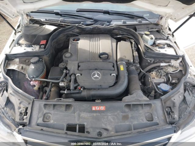 Photo 9 VIN: WDDGF4HB3EA966022 - MERCEDES-BENZ C 250 