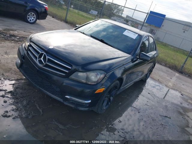 Photo 1 VIN: WDDGF4HB3EG220246 - MERCEDES-BENZ C-CLASS 