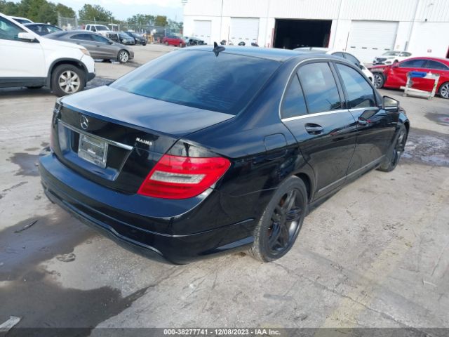 Photo 3 VIN: WDDGF4HB3EG220246 - MERCEDES-BENZ C-CLASS 