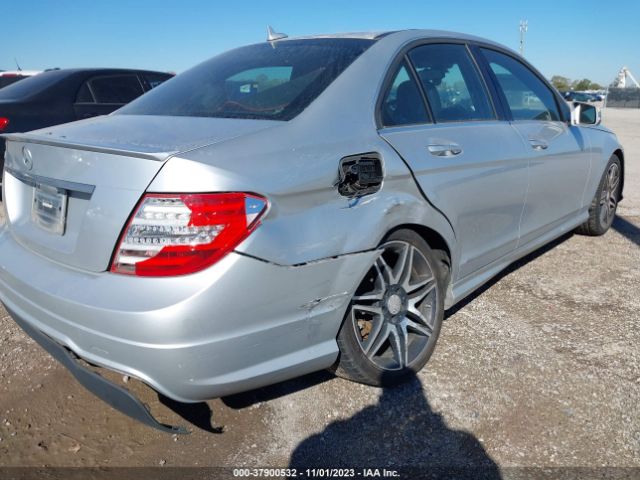 Photo 5 VIN: WDDGF4HB3EG252923 - MERCEDES-BENZ C-CLASS 