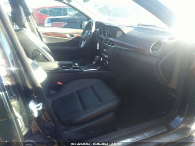 Photo 4 VIN: WDDGF4HB3EG255305 - MERCEDES-BENZ C-CLASS 