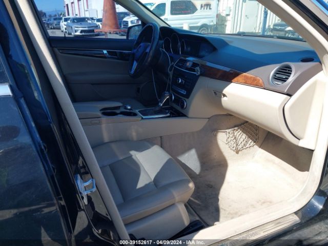 Photo 4 VIN: WDDGF4HB3ER305558 - MERCEDES-BENZ C 250 