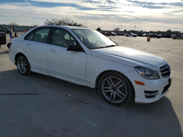 Photo 3 VIN: WDDGF4HB3ER310792 - MERCEDES-BENZ C-CLASS 