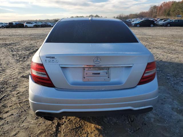 Photo 5 VIN: WDDGF4HB3ER317984 - MERCEDES-BENZ C-CLASS 