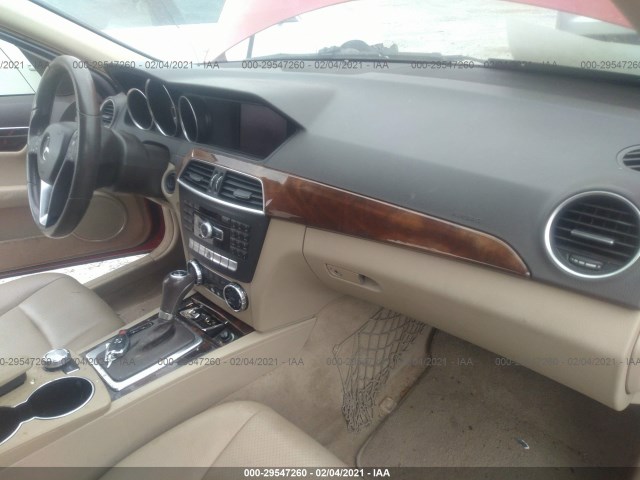 Photo 4 VIN: WDDGF4HB4CA606027 - MERCEDES-BENZ C-CLASS 