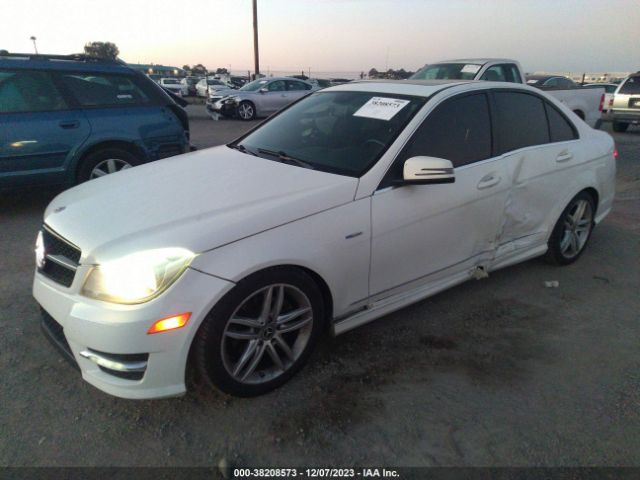 Photo 1 VIN: WDDGF4HB4CR200606 - MERCEDES-BENZ C 250 