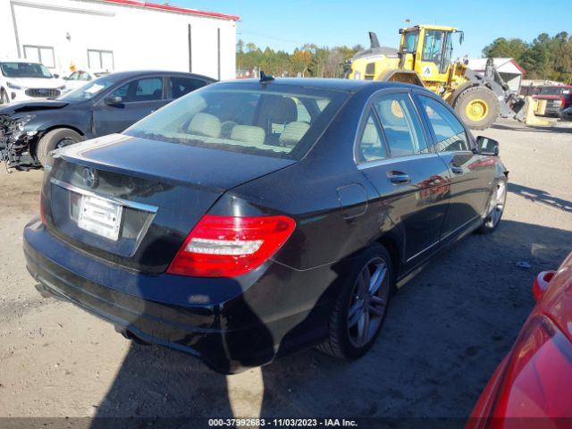 Photo 3 VIN: WDDGF4HB4CR218717 - MERCEDES-BENZ C 250 