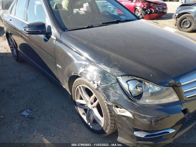 Photo 5 VIN: WDDGF4HB4CR218717 - MERCEDES-BENZ C 250 