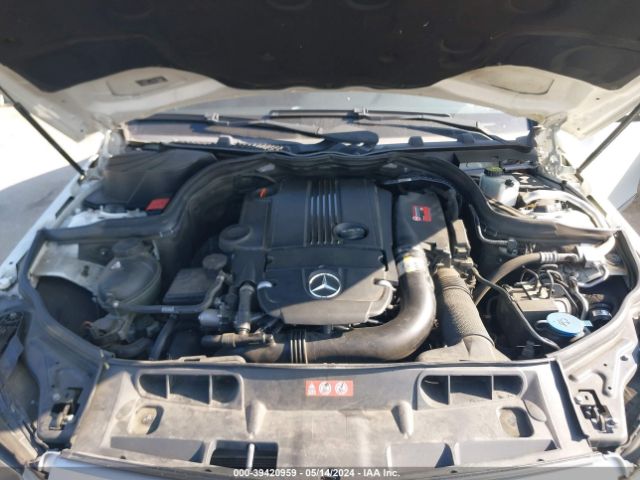 Photo 9 VIN: WDDGF4HB4CR237011 - MERCEDES-BENZ C 250 