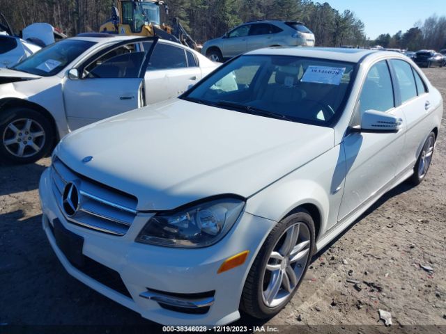 Photo 1 VIN: WDDGF4HB4CR238885 - MERCEDES-BENZ C 250 