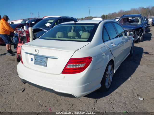 Photo 3 VIN: WDDGF4HB4CR238885 - MERCEDES-BENZ C 250 