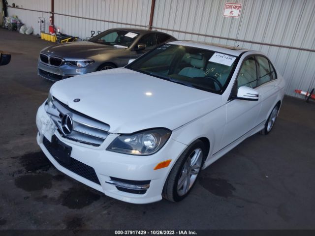 Photo 1 VIN: WDDGF4HB4DA769374 - MERCEDES-BENZ C-CLASS 