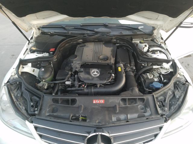 Photo 6 VIN: WDDGF4HB4DA770234 - MERCEDES-BENZ C 250 