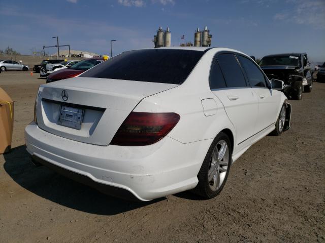 Photo 3 VIN: WDDGF4HB4DA784635 - MERCEDES-BENZ C 250 