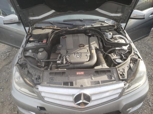 Photo 6 VIN: WDDGF4HB4DA807184 - MERCEDES-BENZ C 250 