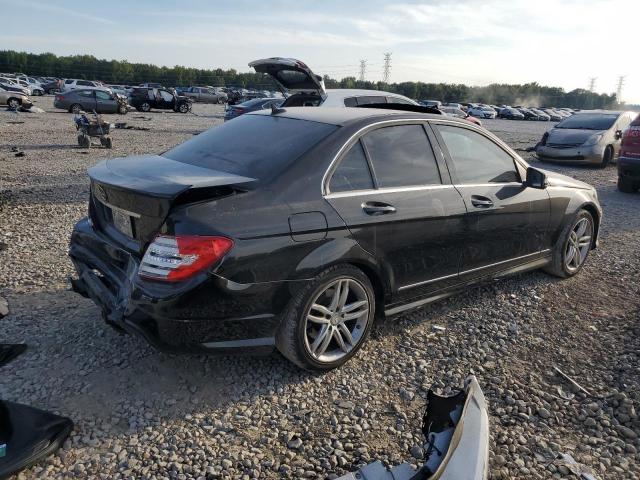 Photo 2 VIN: WDDGF4HB4DA828424 - MERCEDES-BENZ C 250 