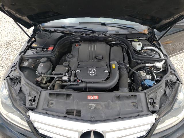 Photo 6 VIN: WDDGF4HB4DA862010 - MERCEDES-BENZ C 250 