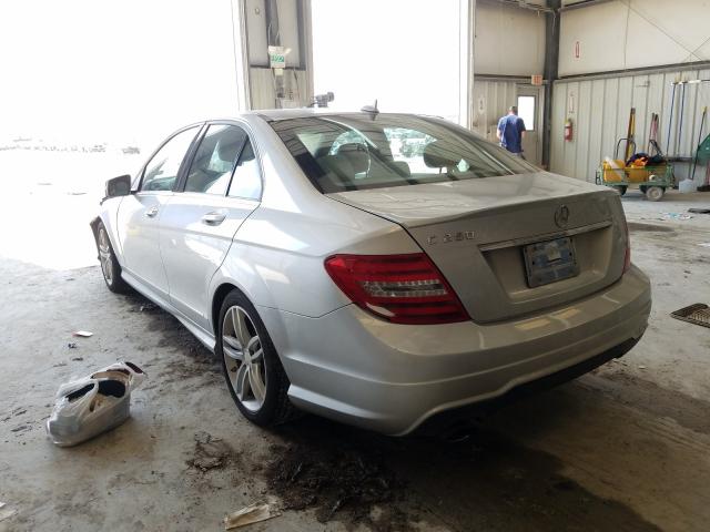 Photo 2 VIN: WDDGF4HB4DG102625 - MERCEDES-BENZ C 250 