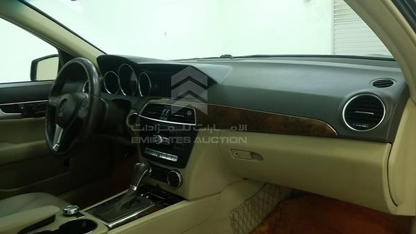 Photo 33 VIN: WDDGF4HB4DR245191 - MERCEDES-BENZ C 250 