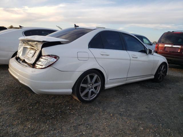 Photo 2 VIN: WDDGF4HB4DR266008 - MERCEDES-BENZ C-CLASS 