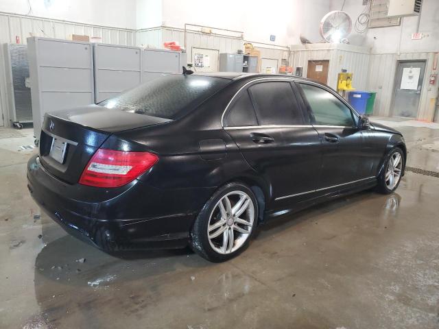 Photo 2 VIN: WDDGF4HB4DR266638 - MERCEDES-BENZ C-CLASS 