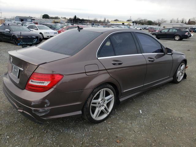 Photo 2 VIN: WDDGF4HB4DR271578 - MERCEDES-BENZ C-CLASS 