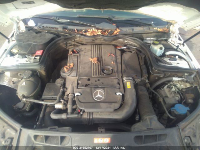 Photo 9 VIN: WDDGF4HB4DR272102 - MERCEDES-BENZ C-CLASS 